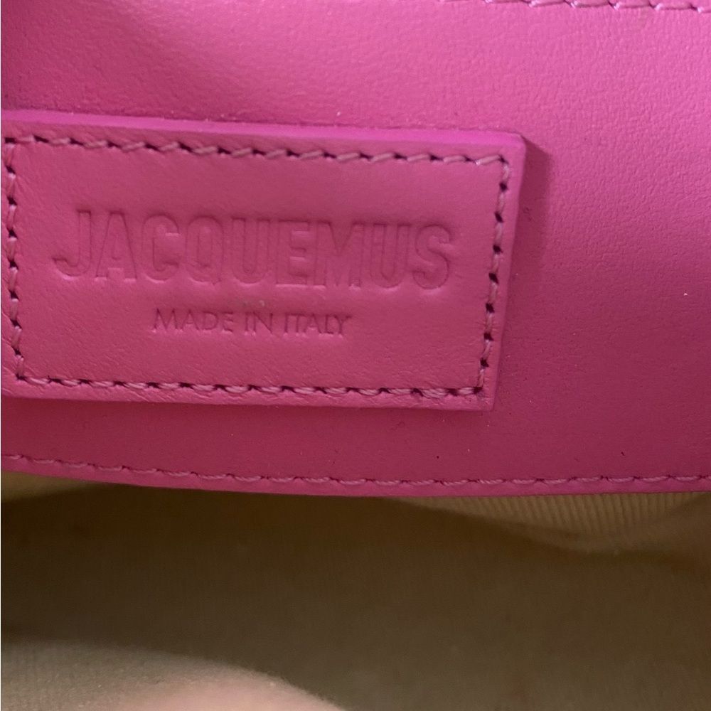 Jacquemus La Baneto Leather Crossbody Camera Bag - Picture 11 of 17